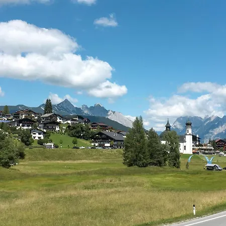 شقة Luxus Bergblick - Zentral In Seefeld- Tirol By Interhome *